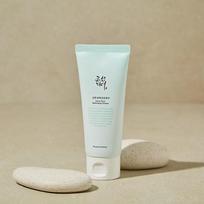 Green Plum Refreshing Cleanser 100ml white