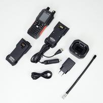 Nešiojama CB radijo stotelė PNI Escort HP 102 multi-standart, 4W, 12V-24V, AM-FM su CB antena PNI Extra 48 su magnetu