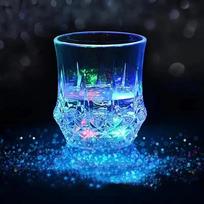 Latest Vibrant Glowing Cup Pour Water And It Lights Up Inductive Pineapple Cup KTV Bar Color Changing Beer Cup 200ml blue