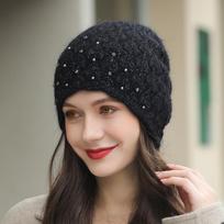 Nauja žieminė kepurė Gatvės mados triušio kailio mišinio stora šilta kepurė moterims elegantiška perlų dekoracija megzta kepurė moterims, dovana M（56-58cm） juoda