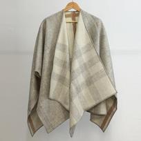 Moterų vilnos mišinio dvipusis skara-apsiaustas su klasikiniu languotu šiltas elegantiškas apklotas žiemai 140cm x 140cm pilkai balta spalva