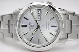 in Japan SEIKO FIVE AUTOMATIC 21 JEWELS Automatic Overseas Excellent Condition K2Made Men's Watch, Model, 7S26-03S0, Day-Date,