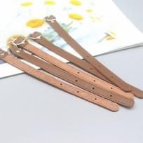 Brown Leather Luggage Tag with Silver Buckle and Double Stitching 19x1.2cm tamsiai ruda spalva