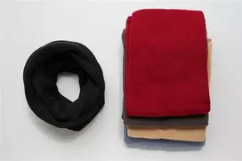 Knitas ŠALIKAS STAMBAUS MEZGIMO BE GALŲ 901 135X40CM