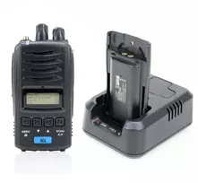 PNI CB TTi TCB-H100 radijo stoties komplektas ir TTI AK-H100 priedų rinkinys