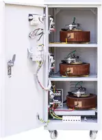 Trifazis įtampos stabilizatorius PNI SVT-10K su servovarikliu, 10KVA, 380V išėjimas