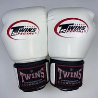 Professional Boxing Gloves Fighting Muay Thai Sanda Punching Glove for Men and Women Training MMA Gloves Boxing Equipment 8oz