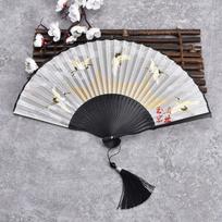 Namų dekoracija Japoniški bambukiniai vėduokliai Šilkiniai sulankstomi vėduokliai Ornamentai Sulankstomas rankinis vėduoklis white
