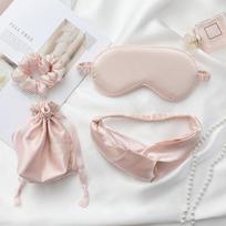 4PCS Luxury Satin Self Care Gift Set, Sleep Eye Mask, Spa Headband, Hair Scrunchie & Gift Bag, Birthday Christmas Gift for Women šviesiai rausvos spalvos