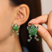 Gothic Green Frog Ear Cuff for Women Cute Animal Clip On Non Pierced Cartilage Earrings Party Jewelry Gift brown