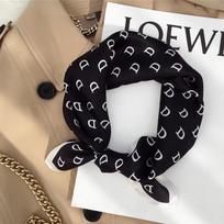 Spausdinti Kvadratinis Šalikas Hidžabas Moterims Merginoms Satininis Šilkas Bandana Musulmonų galvos juosta Kaklo skara Plaukų juosta Apvyniojama Šaliai Foulard white