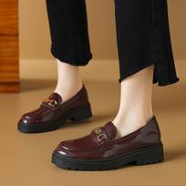 Large size small leather shoes for women's spring and autumn new round head one-pedal thick-soled muffin for women 43 bordinė