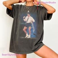 Vintage Harry Styles Disco T-Shirt, Harry Styles Together Together Tour 2026 Shirt, Kiss All The Time Disco Occasionally Tee, 1D Band Merch 150 gray