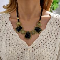 Fashion Vintage Retro Jewelry Black Rope Chain Choker Necklaces Women Resin Stone Geometric Pendant Necklace Woman Accessories brown