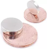 Brudazon 10 mini diskiniai magnetai 12 x 3 mm N52 stipriausio lygio neodimio magnetai itin stiprūs magnetai modeliavimui, nuotraukoms, lentoms, skelbimų lentoms, šaldytuvams, rankdarbiams, ypač stiprus magnetinis diskas