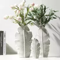 Balta porcelianinė vaza gėlėms, maža balta keraminė vaza, kambario dekoravimo estetinės vazos, palmės lapo formos, matinė klevo lapo pumpuro vaza estetinei neutraliai boho gėlių kompozicijai, dekoratyvinė vaza (s)