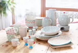 Bloomingville Emma retro sriubos dubuo, gili lėkštė, vintažinis, skersmuo 19 cm, žalias, raudonas, keramikos rinkinys iš 2, talpa apie 550 ml