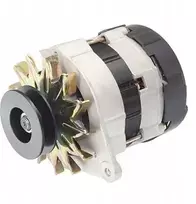 Generatorius Ursus C-330 C-330m C-328 14v 45a su tvirtinimu reguliatoriumi ratu