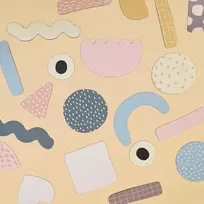 Ferflex - magnetinė lenta vaikams Whale - nuvaloma lenta - sienų dekoracija su perkeliamu magnetiniu lipduku - parduodama su geometrinių figūrų rinkiniu - 60 x 90 cm