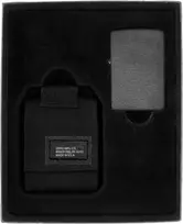 Zippo rinkinys: Juodas Crackle žiebtuvėlis ir juodas dėklas