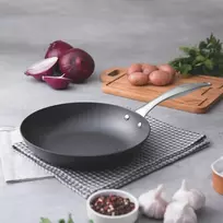 Tramontina Trento keptuvė iš ketaus, skersmuo 30 cm, juoda