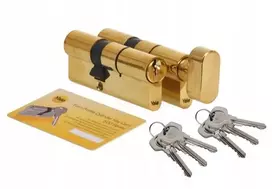 Yale 600 cilindrų komplektas 50g/55 + 50/55 žalvaris vieno rakto sistema