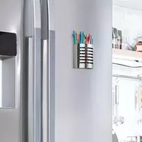 Interdesign Forma pieštukinė, magnetinis rašiklių laikiklis rašikliams, pieštukams ir kitoms kanceliarinėms prekėms, nerūdijantis plienas, šlifuotas, 5.3 x 10.2 x 15.9 cm