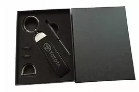 Toyota raktų pakabukas odinis naujas modelis + dėžutė