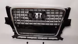 Grotelės Audi Q5 2008-2011 Sq5 stiliaus chromas