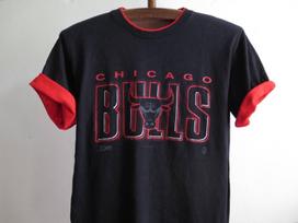 Vintage 1991 Chicago Bulls T-Shirt: Salem Sportswear, Michael Jordan, 90s Fashion XL white