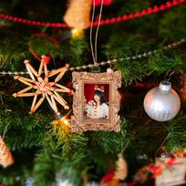 Mini Photo Frame Ornament Christmas Tree Decor Vintage Wooden Hanging Picture Frames For Home Wall Gallery Art Display Tiny 7X7X1CM brown