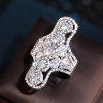Huitan Gorgeous Personality Finger Ring Female Anniversary Party Accessories Luxury Brilliant Cubic Zirconia  for Women 9 white
