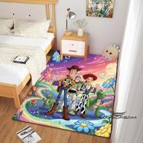 Šis Buzz Lightyear grindų kilimėlis pasižymi neslystančiu, sugeriančiu animacinio filmo „Žaislų istorija“ dizainu ir tinka miegamiesiems, koridoriams, 60x90cm