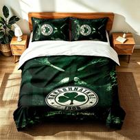 Panathinaikos (1) 3 dalių komplektas, tinkantis miegamiesiems, minkštas ir patogus, idealus dovanų rinkinys šeimai ir draugams. Apima vieną antklodės užvalkalą ir du pagalvės užvalkalus. 135cmx200cm