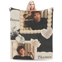 Šilta minkšta antklodė Vaikams Kempingui Mason Thames Lovos užtiesalai Flanelinis lovatiesis Svetainei Juokingas sofos-lovos užvalkalas 75x90cm beige