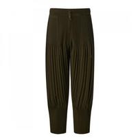Pleats Me homMe Crease Out Pocket Baggy Pants Upptf024001 dark khaki/FREE black