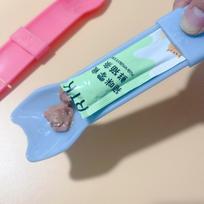 Cat Treat Stick Spoon: Cross-feeding Bowl and Meat Paste Feeder for Cats