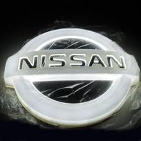 4D LED automobilio emblemos šviesa Galinis lipdukas Nissan Sylphy Qashqai J10 J11 Teana Altima X-Trail T32 Juke Sentra Almera Versa Note 11.7x10.0