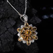 S925 Sterling Silver Natural Citrine Peridot Colored Treasure Necklace Women'S Premium Three-Dimensional Flower Pendant black