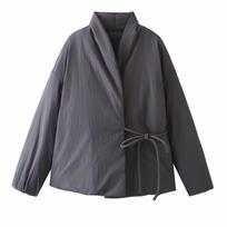 Moteriška kimono stiliaus dygsniuota striukė, su atvartu ir kaklaraiščiu ties juosmeniu, ilgomis rankovėmis, šilta žiemos striukė XS black