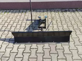 Sniego valytuvas su rankena keturračiui, vejapjovei, akcija