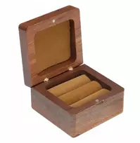 Medinė dėžutė žiedui, papuošalų laikymo dėžutė