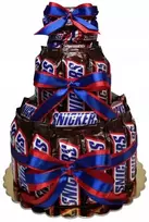 Nibytorcik Tortas iš saldainių Snickers Moters diena, Vyro diena, saldus tortas