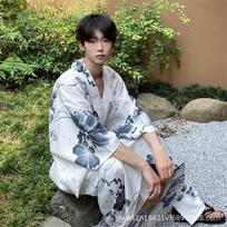 Men's Traditional Japanese Kimono Samurai Yukata Robe for Photography Kimono with Simple Waistband white