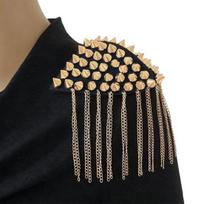 Punk Tassel Epaulet Retro Rivet Shoulder Epaulets Tassel Chain Epaulettes for Uniforms Men Women Costume Accessories 1pc beige