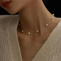 Moteriškas choker vėrinys