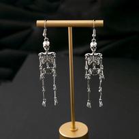 Meier Halloween skeleton earrings, European and American humanoid skull earrings, blue mesh punk earrings. black