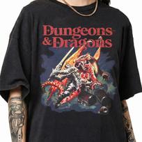 Dungeons and Dragons Comfort Colors marškinėliai, Vintažiniai D&D grafiniai marškinėliai, Retro fantazijos žaidimų marškinėliai L brown