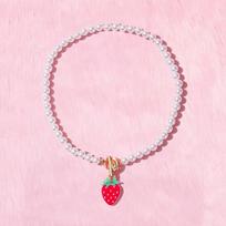 Retro Minimalist Strawberry and Cherry Pearl Choker Necklace for Women white