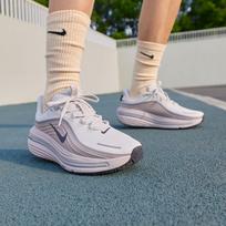 Nike Winflo 12 Running Shoes Women's Low Top Beige 39 beige